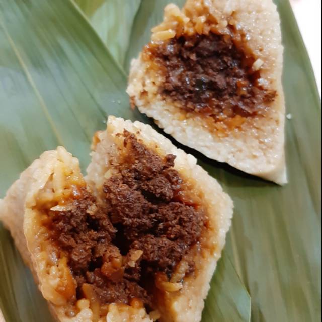 

Bacang Ayam / B2 beras / ketan by @bakcangkota