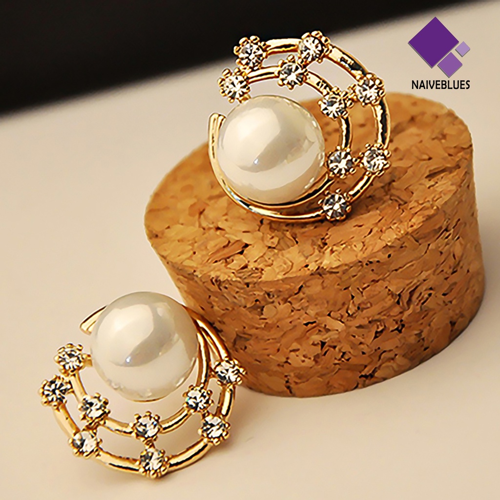 Anting Stud Mutiara Berlian Imitasi Model Hollow Untuk Wanita