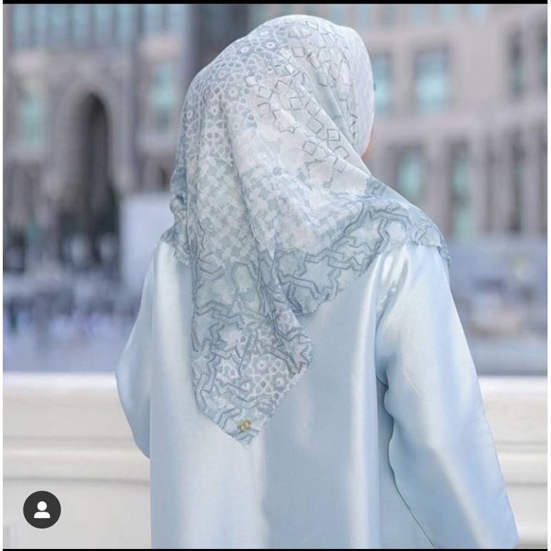 Preloved Buttonscarves Haramain