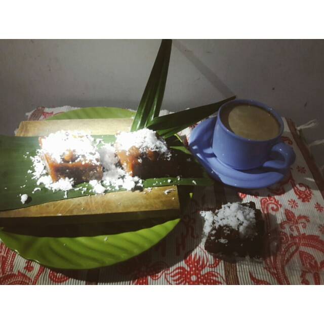 

Kue Sengkulun cemilan Khas Betawi ukuran mini