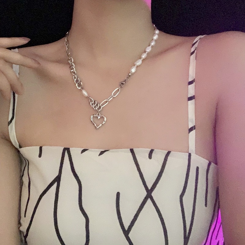 Hollow Love Pearl Stitching Design Necklace Female Trend Clavicle Chain