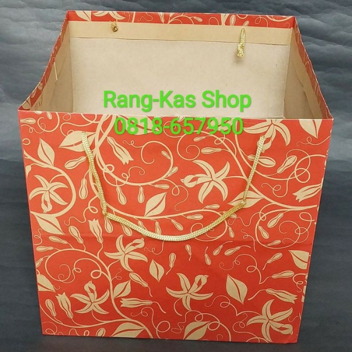 

(TERLARIS) Paperbag Batik Kue 27X27 Medium Samson Doff