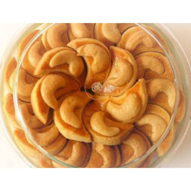 

KUE KERING HOME MADE KUE KASTENGEL KUE KERING MURAH