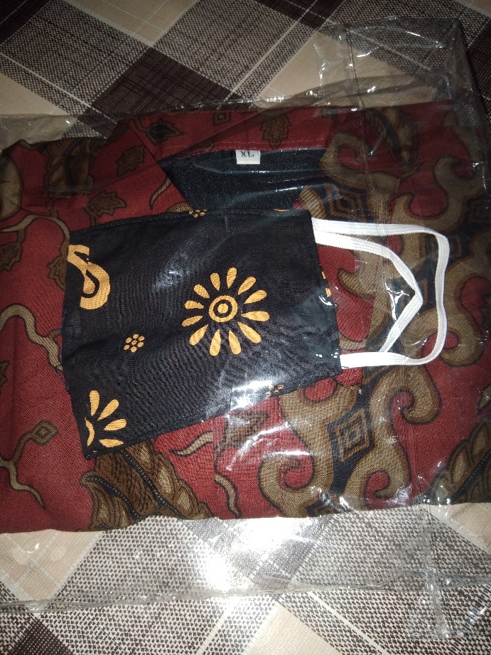 Nugroho Kobongan Kemeja Batik Pria Lengan Panjang Lapis Furing Batik Solo