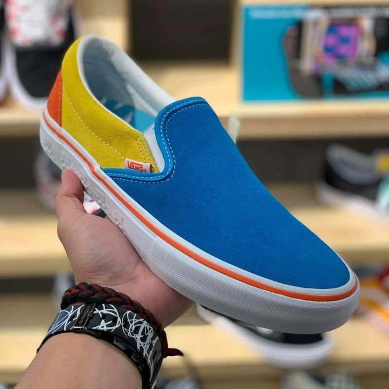 VANS SLIP-ON PRO x SIMPSONS