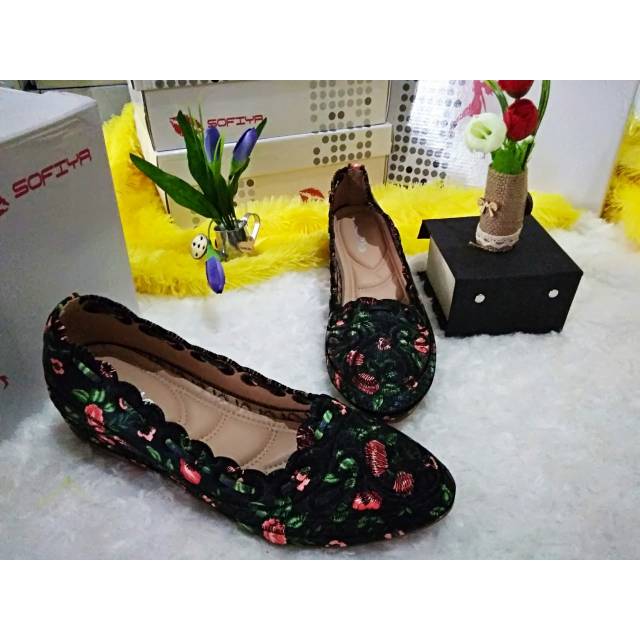 Lovetta sepatu santai