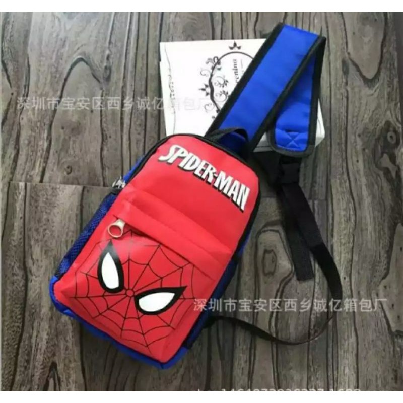 tas slempang spiderman anak