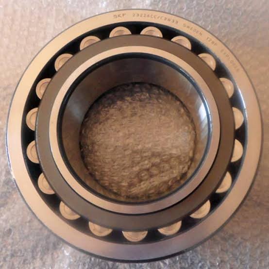 SPHERICAL ROLLER BEARING 23226 CC/C3W33 SKF ORIGINAL