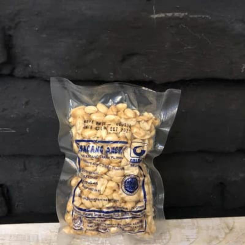 

PALING LAKU !! Kacang Aneh 70gr By Gala Rasa SKOMILL