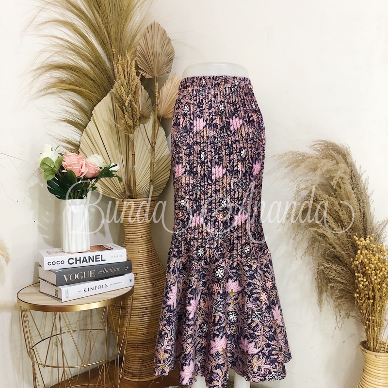 Rok Batik Plisket Duyung-Daun Lebar Pink