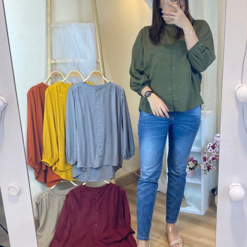 KEMEJA WANITA MODEL TERBARU/BLUS MODEL KEKINIAN