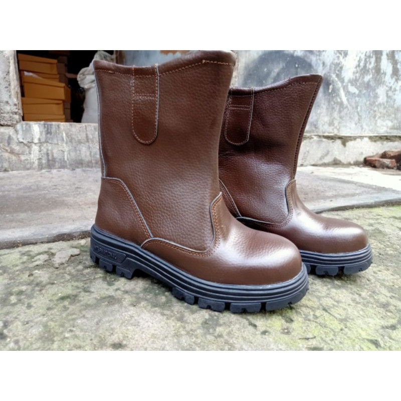 SEPATU SAFETY PRIA TERBARU