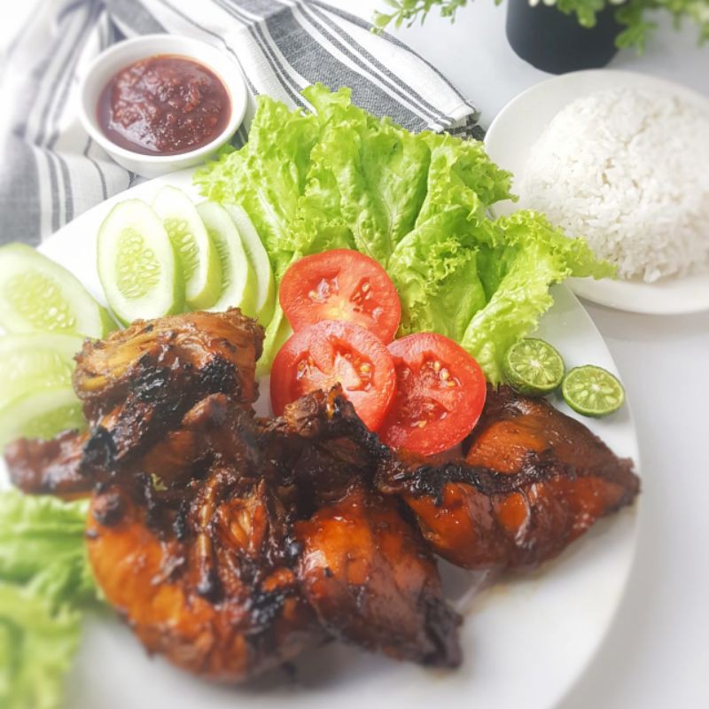 

Ayam Bakar Trubus - isi 2 Dada 2 Paha