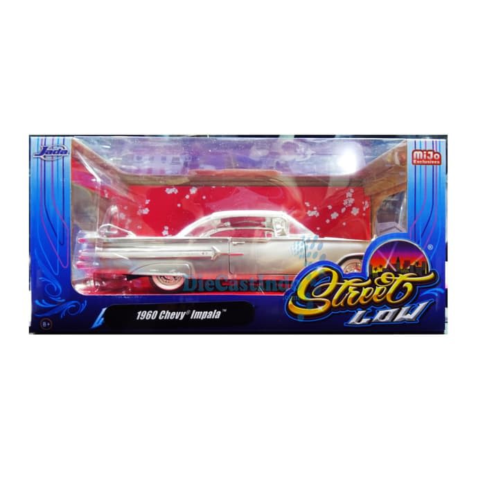 dct172 Jada 24 Chevy Impala 1960 Silver Velg Kaleng