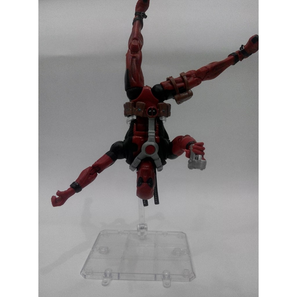 Stand Base Action Figure / Mainan