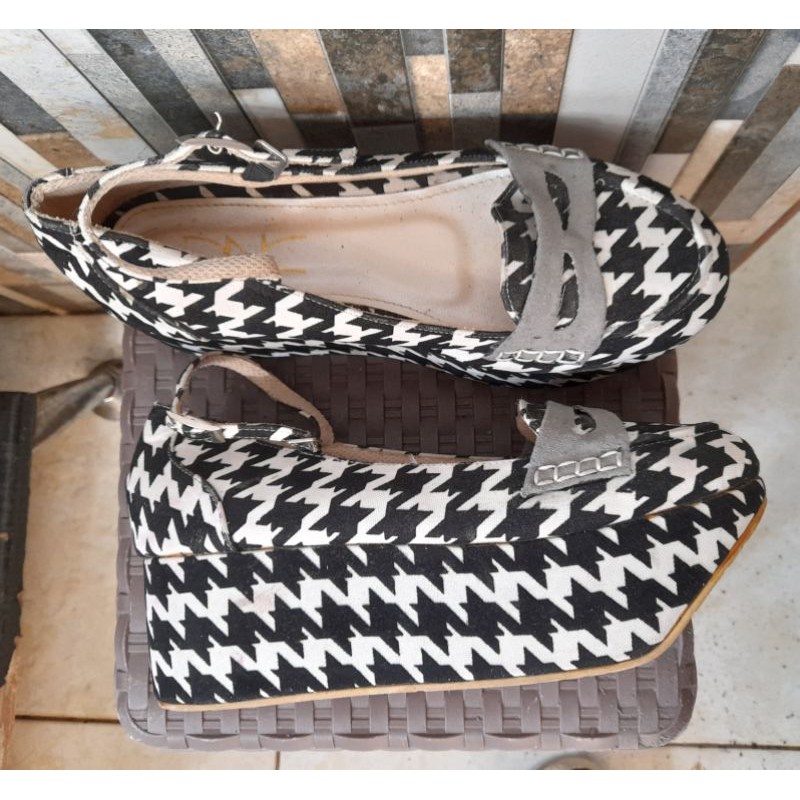 sepatu wedges preloved
