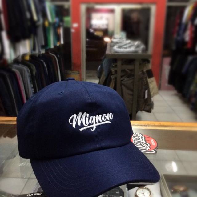 Topi dewasa mignon 497