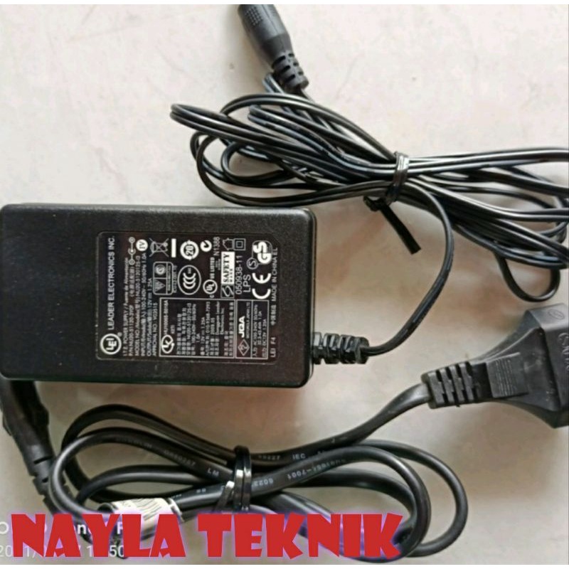 ADAPTOR 12V DENGAN KABEL POWER