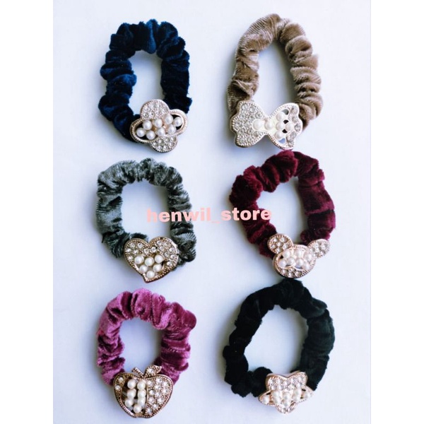 Ikat rambut bahan bludru velvet motif mutiara permata