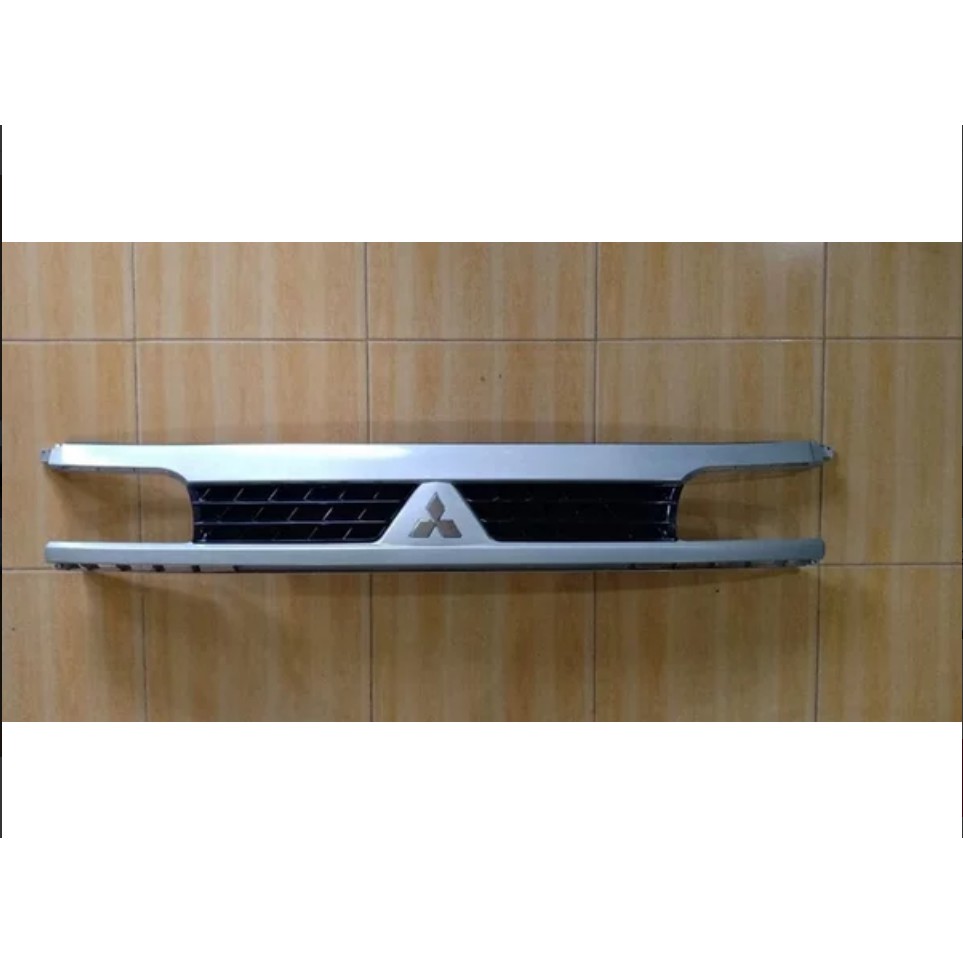 GRILL DEPAN COLT T120SS CHROME