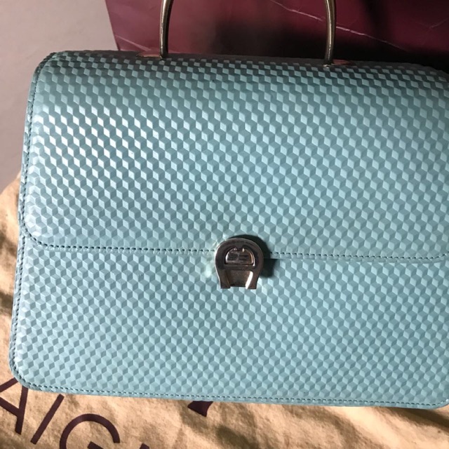 Aigner bag // tas aigner // aigner