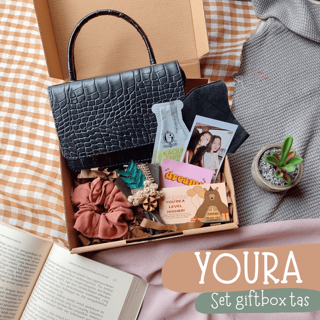 

Youra 2 in 1 Sling Bag | Giftbox Tas by Mocchiato