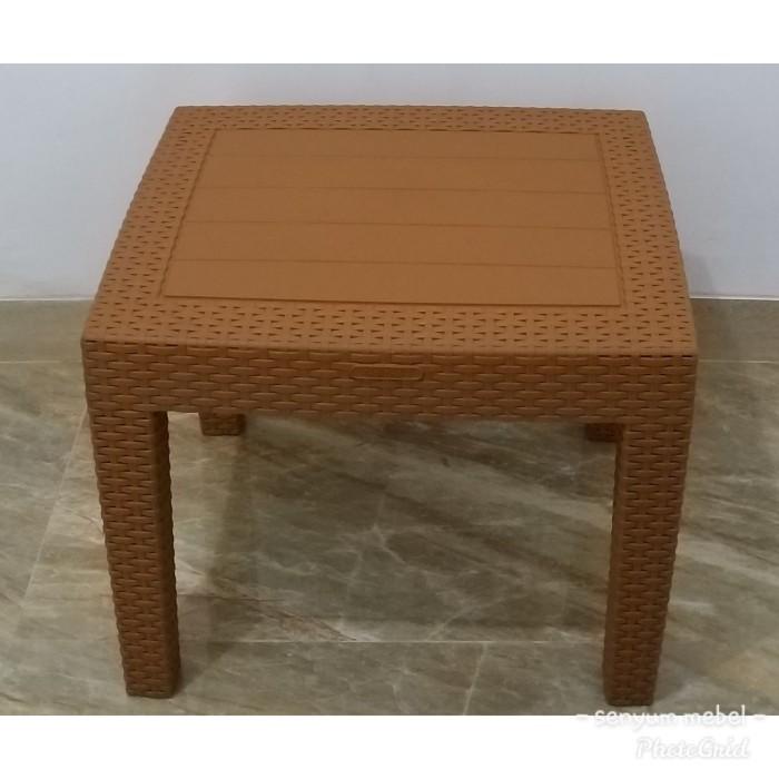 Nay Bar | Meja Kecil Plastik Meja Teras