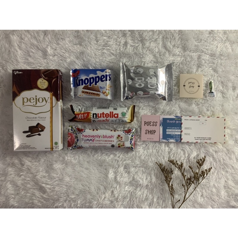 

POH001 Korean Premium Snack Box Gift / Hampers / Oleh Oleh