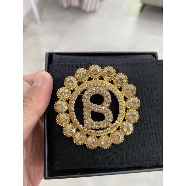 ButtonScarves Sara Brooch