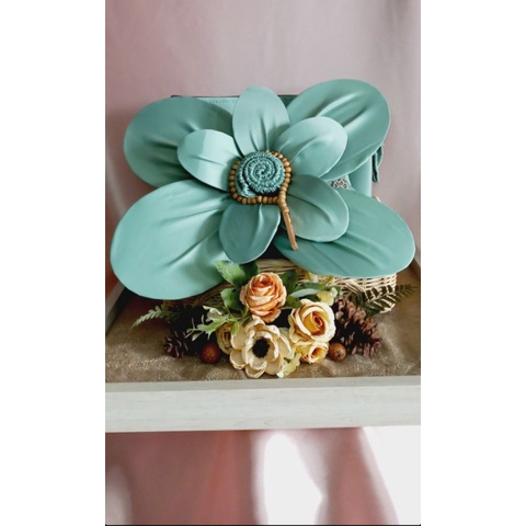 Sewa Box Seserahan atau Hantaran