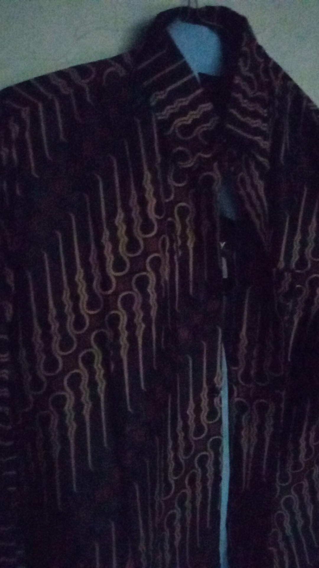 Kemeja Batik Lengan Panjang Motif Parang Kunci