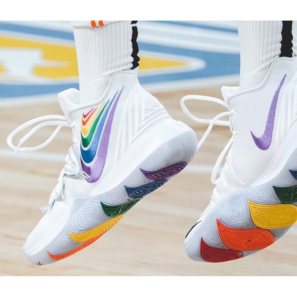 kyrie 5 real