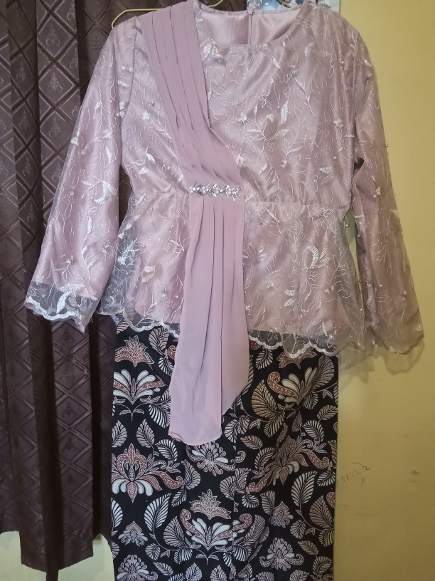 Maura Couple - Sania Ruffle Batik Couple Ori Ndoro Jowi Dnt Garansi Termurah Shopee - Mote Dusty