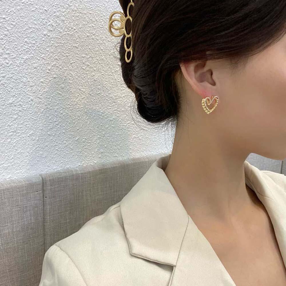 Anting Stud Desain Hati Ganda Bahan Alloy Aksen Berlian Warna-Warni Gaya Korea Untuk Wanita