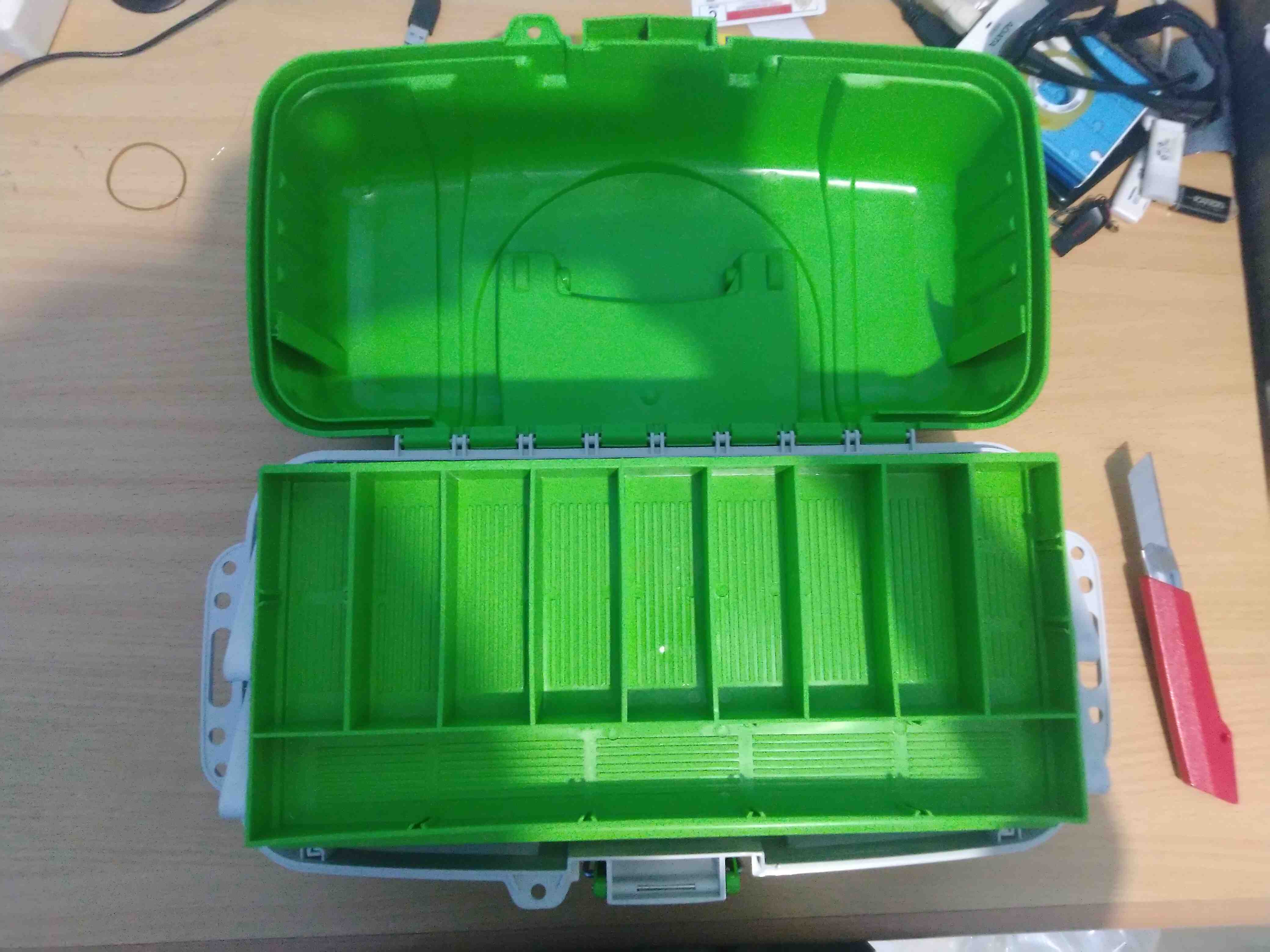 Kotak Penyimpanan Mt 300 - Victory Smart Box - Red/white