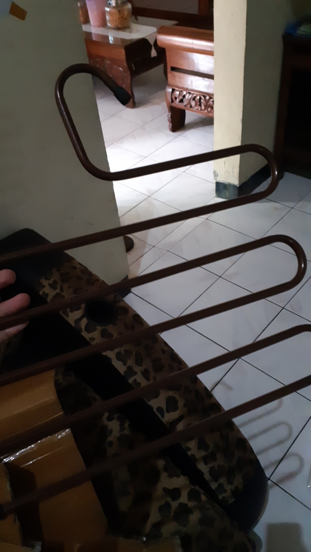 [0176] Hanger Jilbab Hanger Bentuk S