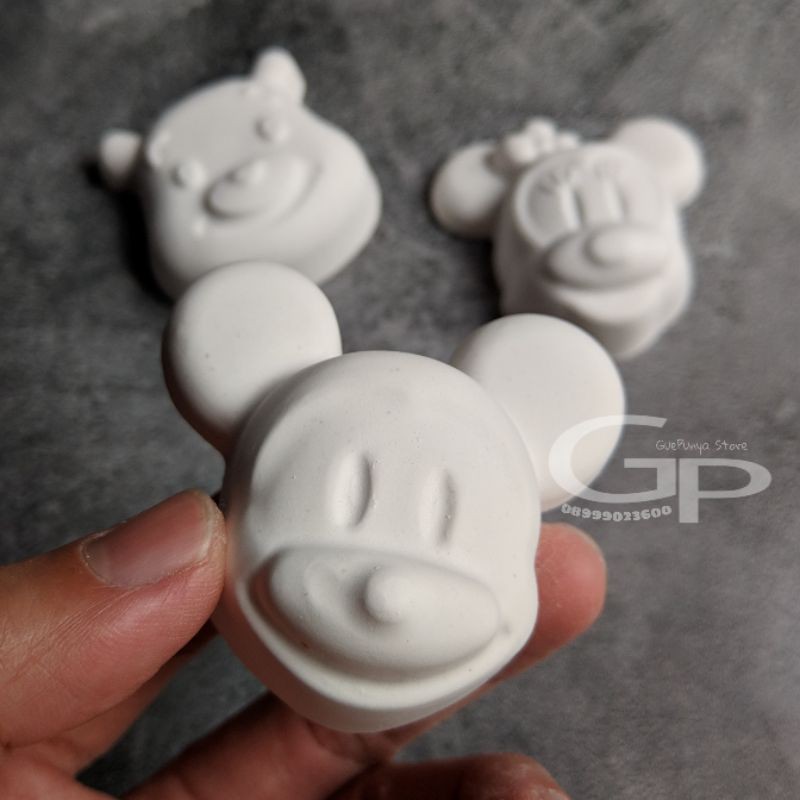 Mickey Minnie Mouse Pooh Disney Mainan Edukasi Anak Patung Lukis Mewarnai 3d Gypsum Surabaya Shopee Indonesia