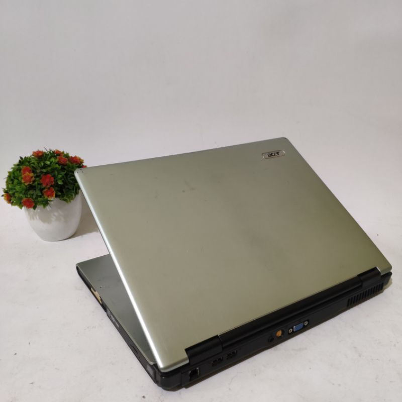 promo laptop murah tangguh/berkualitas acer travelmate - ram 2gb - layar 14inc