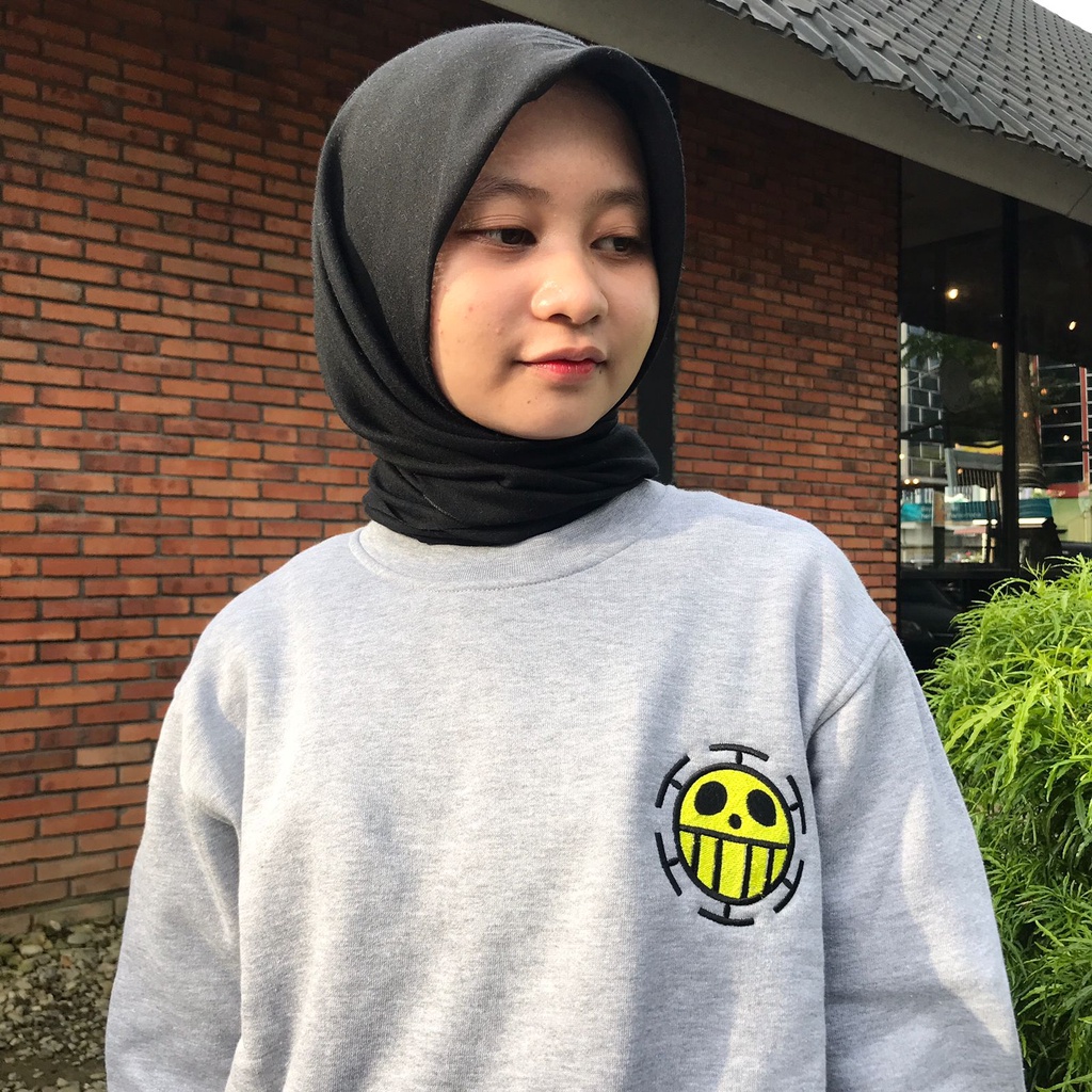 Crewneck Embroidery Trafalgar Law Logo Grey Anime Manga One Piece Premium Unisex