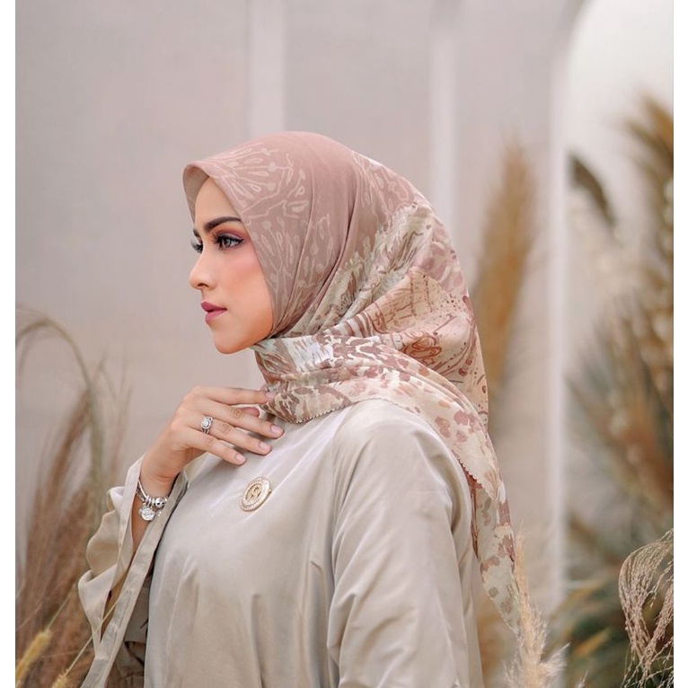 Buttonscarves - Farsha Series Misty Rose