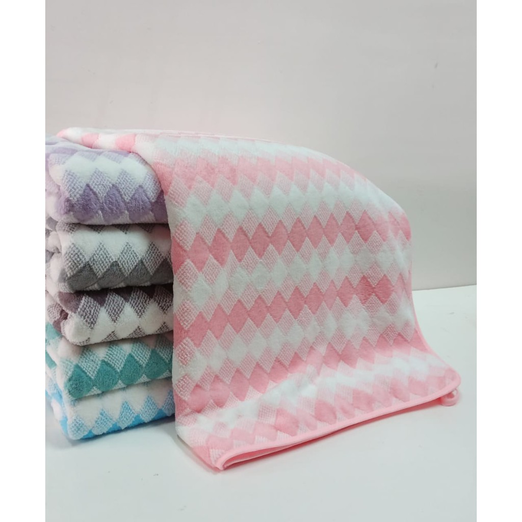 Handuk Mandi Dewasa Towel Microfiber Motif Catur 70x140cm - Terbaru