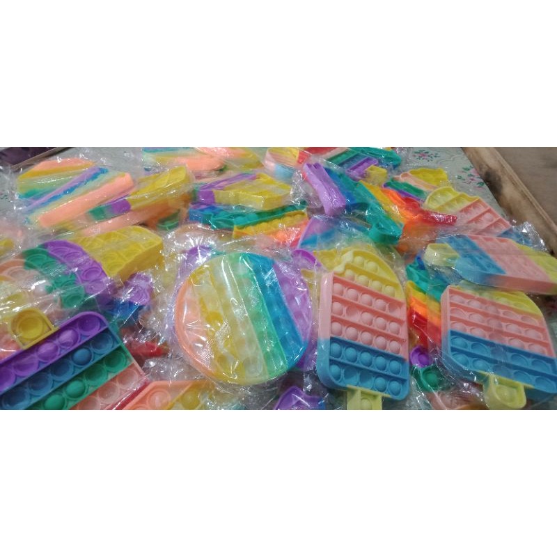 POP IT MAINAN VIRAL/POP IT RANIBOW/MAINAN VIRAL