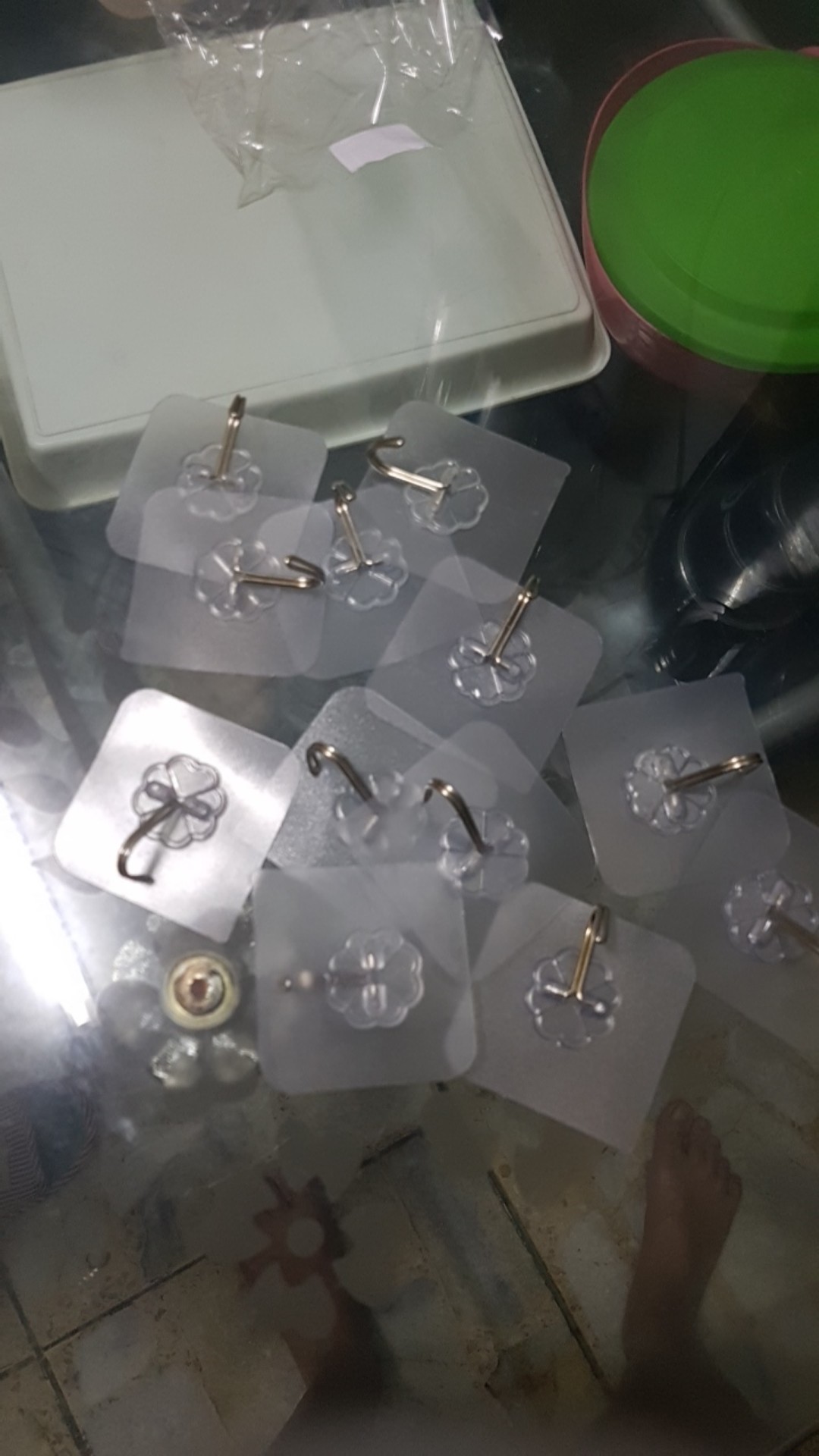 6pcs Gantungan Dinding Transparan Dengan Perekat Dapat Digunakan Kembali Untuk Dapur