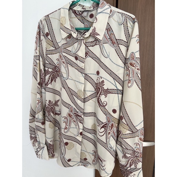 Blouse satin motif batik H&M