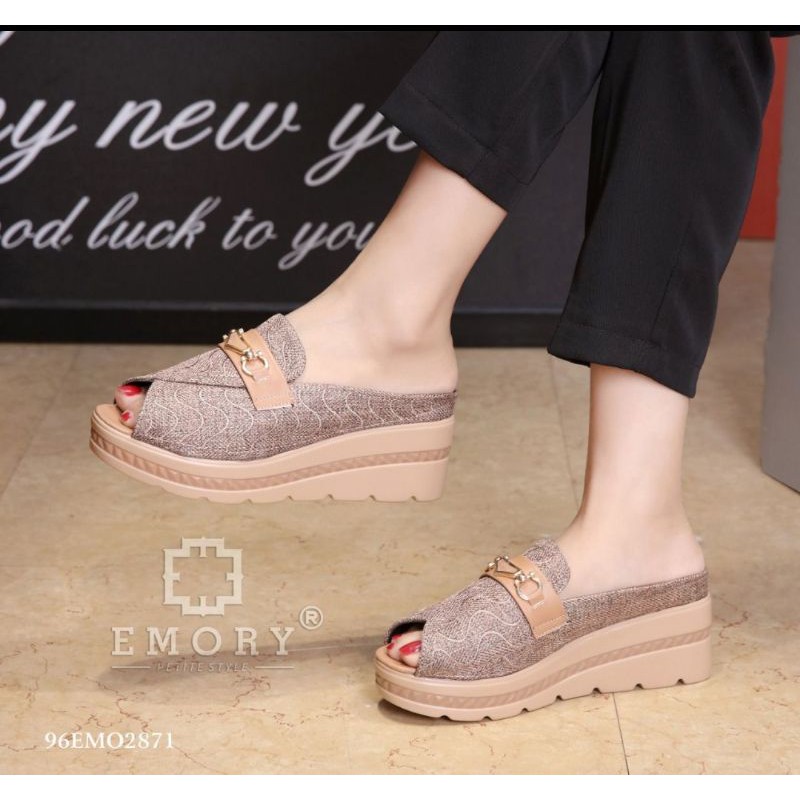 WEDGES EMORY Oberoy