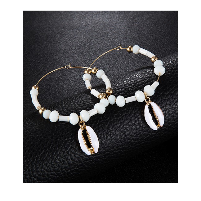 LRC Anting Tusuk Fashion Gold Circle Rice Beads Shell Earrings F48015