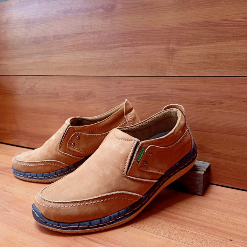 Kickers Sepatu Casual Kasual Pria Bahan Kulit Asli Slip On Elegan Murah Kode KC.65