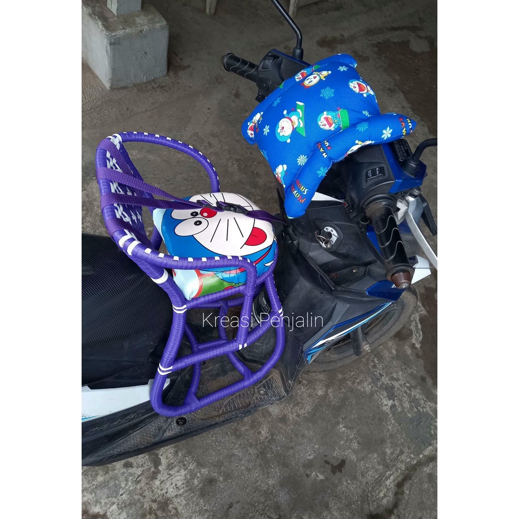 Boncengan Anak Motor Matic Full anyam Free Sabuk dan Bantal Stang / Kursi Boncengan Rotan / Bangku Boncengan Anak Motor Matic / Boncengan anak motor matic rotan / kursi motor anak depan / kursi rotan / jok anak motor matic / boncengan bayi motor matic