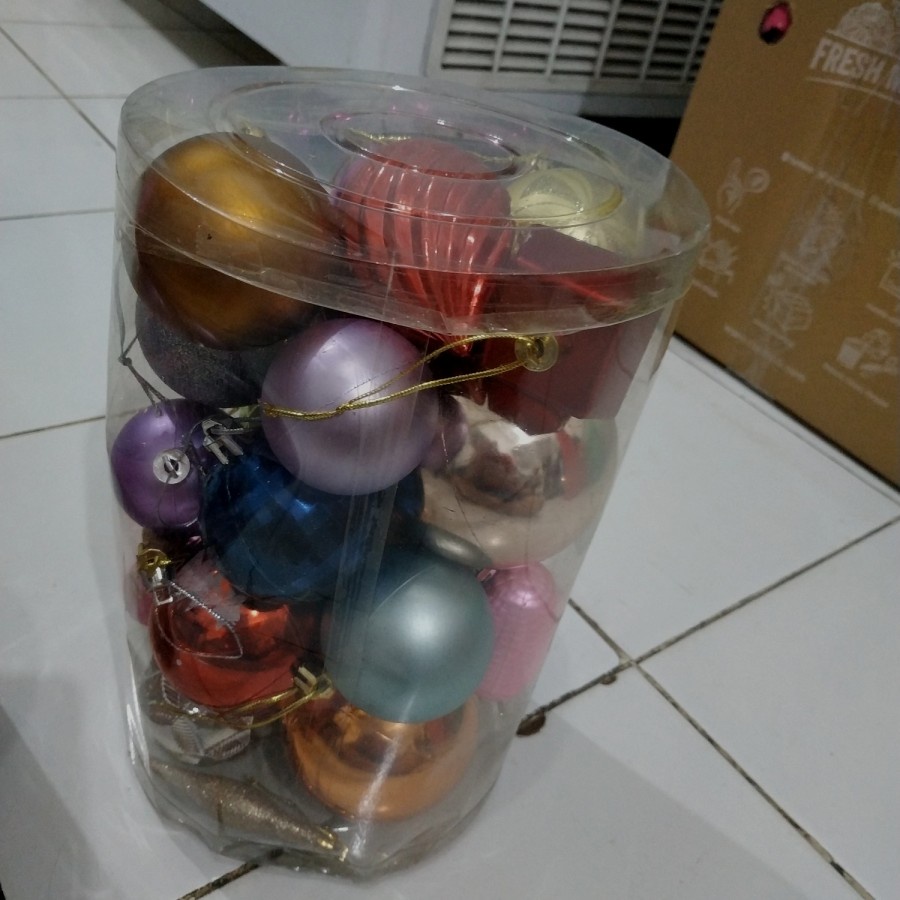 aksesoris natal Christmas random gantungan bola berbagai macam size