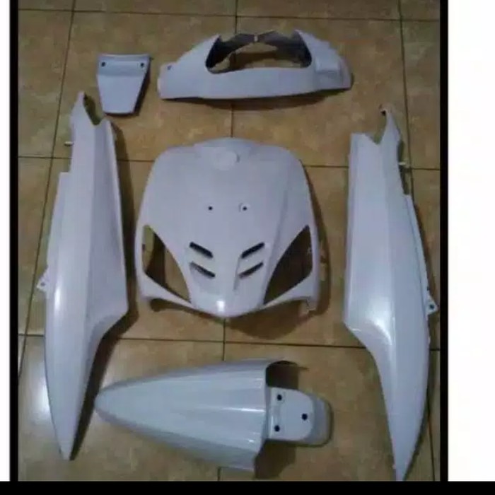 Body halus Mio sporty putih / body halus yamaha Mio sporty